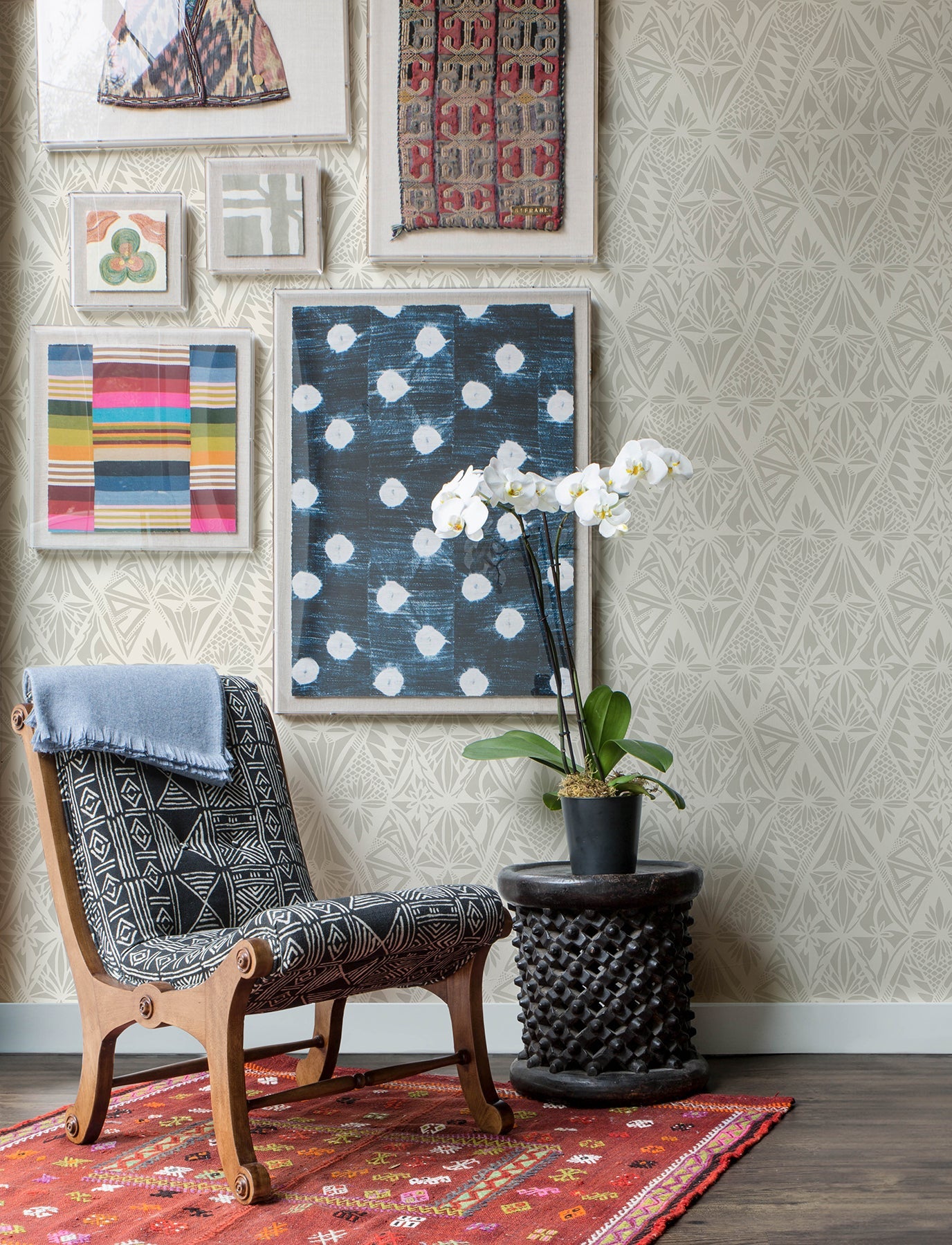 urbane-diamonds-wallpaper-light-grey-york-wallcoverings-4146-27212