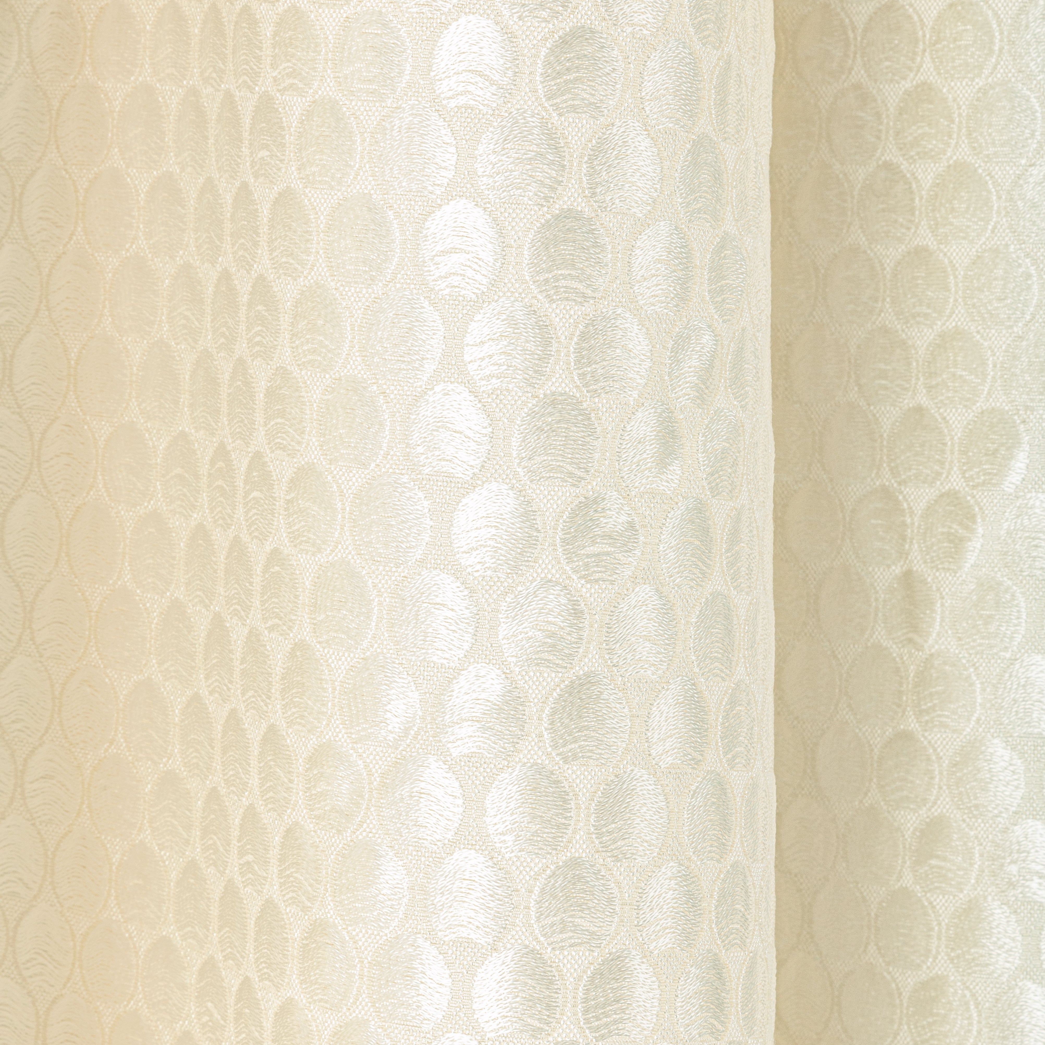 Perfect Catch - Cream - Kravet Couture Fabric
