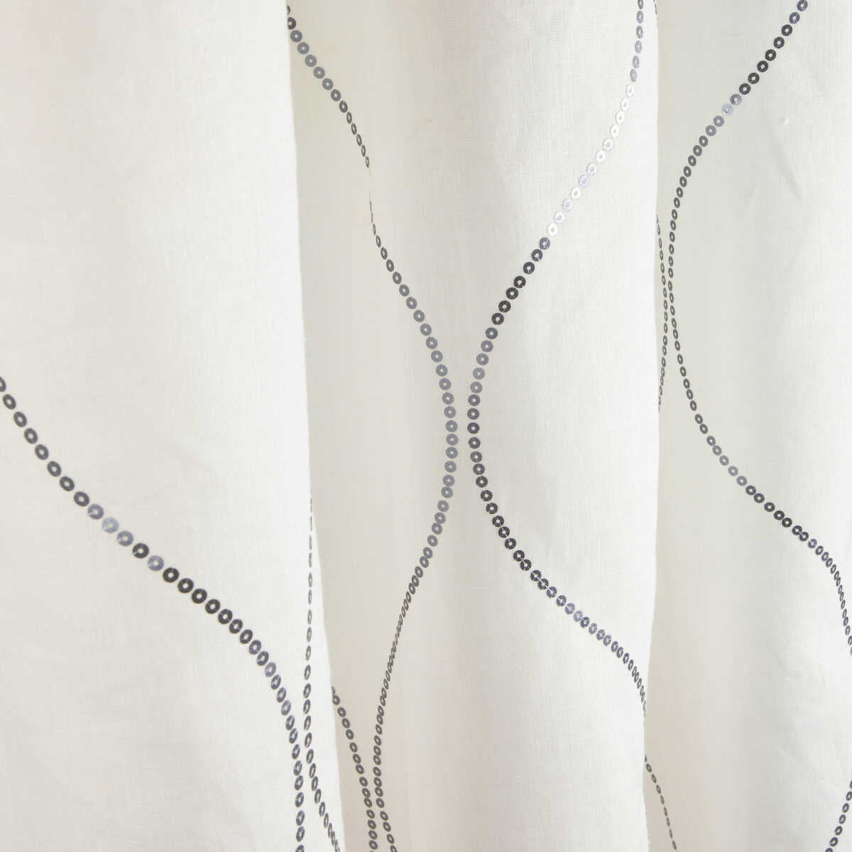 Shimmering Ogee - Mica - KRAVET DESIGN Fabric