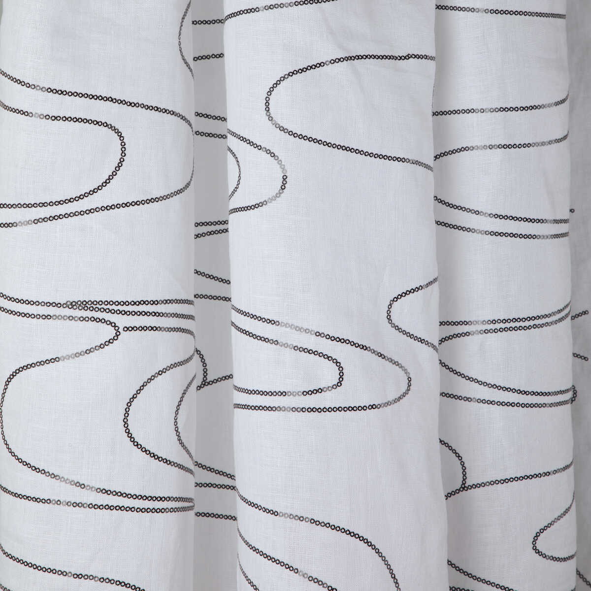 Undulating Wave - Domino - KRAVET DESIGN Fabric