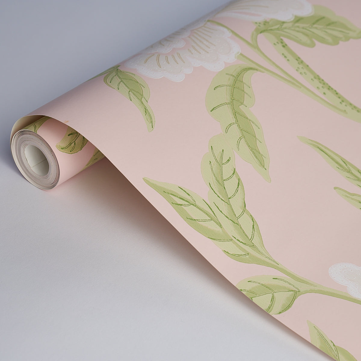 WHITNEY-FLORAL-BLUSH-SCHUMACHER-5004386