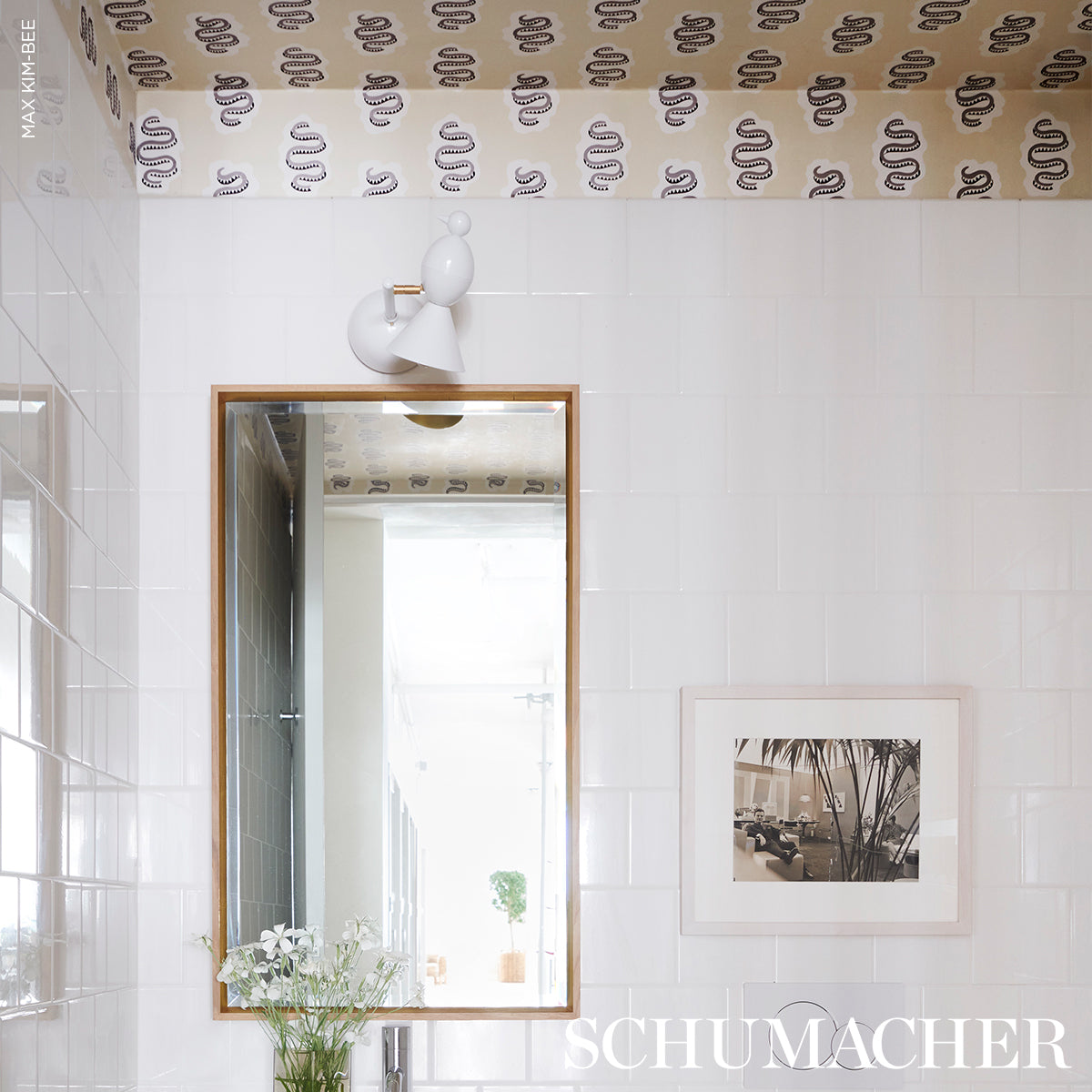 Elsa Sandstone wallpaper by Schumacher, 5014811 — view 4 - Schumacher Wallpaper