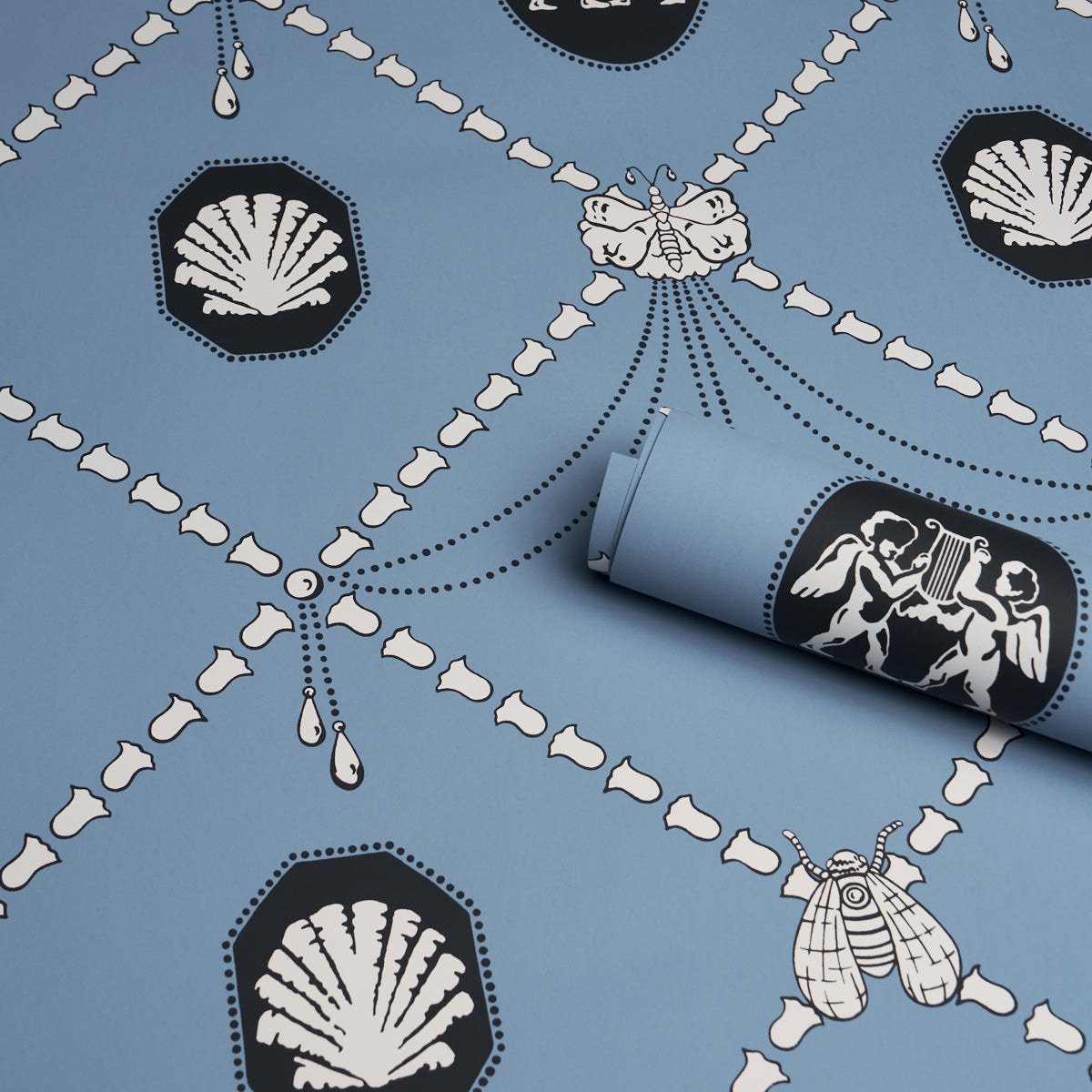 EDITH-BLUE-SCHUMACHER-5017841