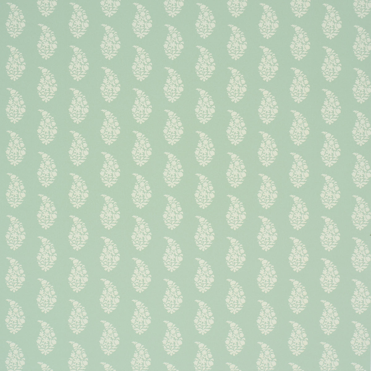 Schumacher Kaia Paisley wallpaper in Celadon, 5018491 - Schumacher Wallpaper