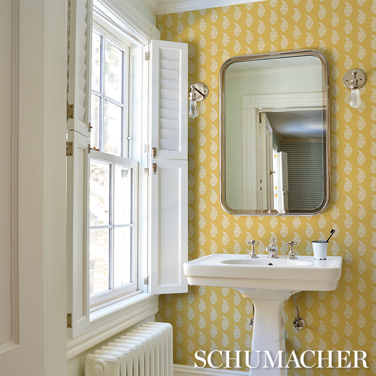 Schumacher Kaia Paisley wallpaper in Yellow, 5018492 — view 6 - Schumacher Wallpaper