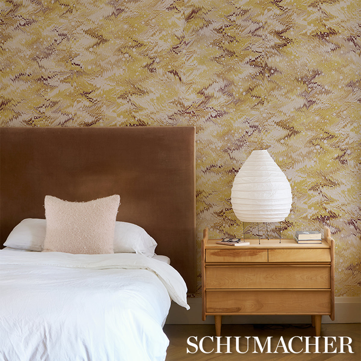 Schumacher Mesmeric wallpaper in Curry, 5018591 — view 5 - Schumacher Wallpaper