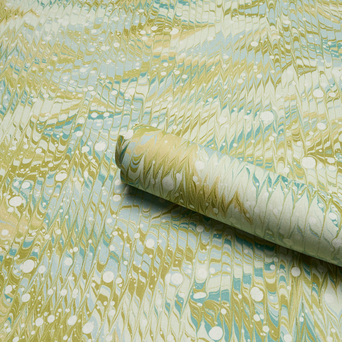Schumacher Mesmeric wallpaper in Verdant Sky, 5018592 — view 4 - Schumacher Wallpaper