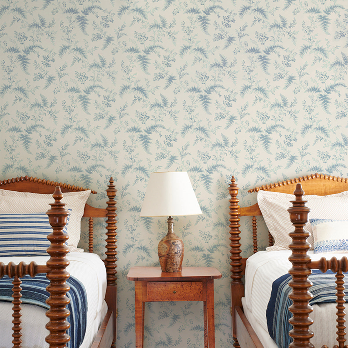 Schumacher Maidenhair wallpaper in Blue, 5018622 — view 5 - Schumacher Wallpaper