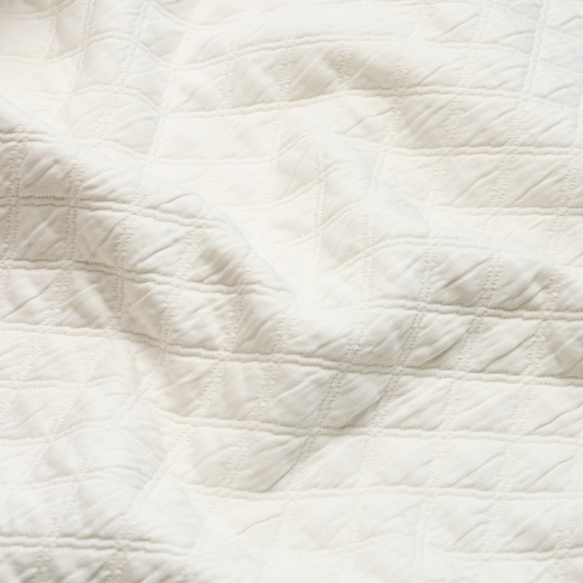 LUCCA-MATELASS-PORCELAIN-SCHUMACHER-55584