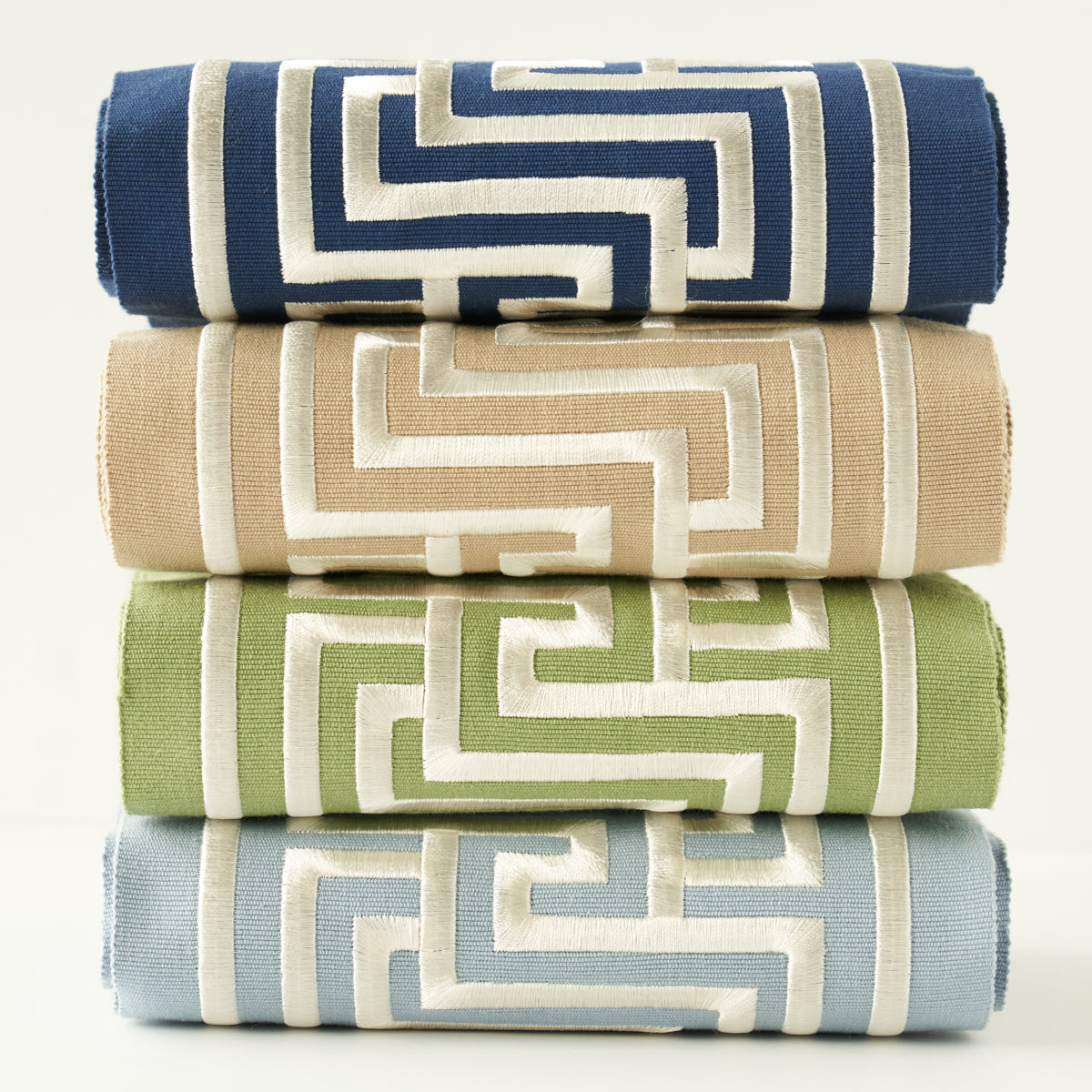 LABYRINTH-TAPE-SKY-SCHUMACHER-66148 - Schumacher Trim