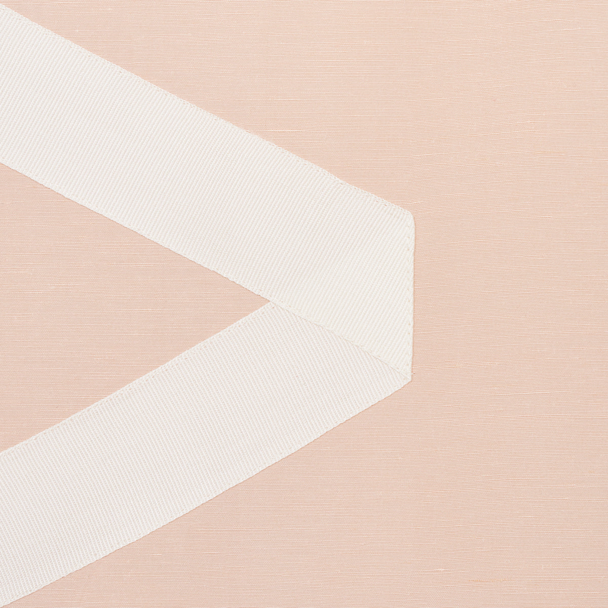 LEGERE-LINEN-SILK-APPLIQU-IVORY-ON-BLUSH-SCHUMACHER-69693