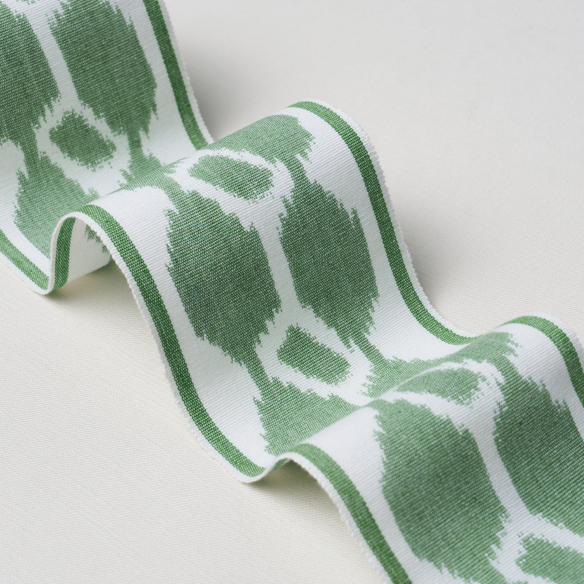 TELIA-TAPE-GREEN-SCHUMACHER-73698 - Schumacher Recortar
