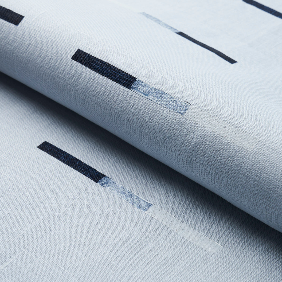 OVERLAPPING-DASHES-HAND-BLOCK-PRINT-SKY-SCHUMACHER-74032