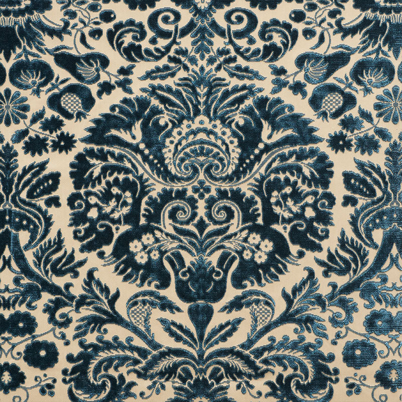 MORIMONT-VELVET-LAKE-SCHUMACHER-74070