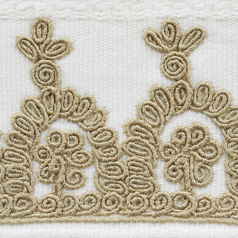 NOELIA-EMBROIDERED-TAPE-IVORY-SCHUMACHER-74150 - Schumacher Recortar
