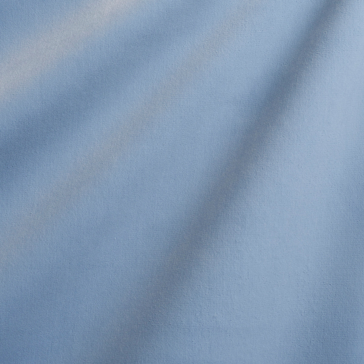 ALISTAIR-INDOOR-OUTDOOR-VELVET-SKY-SCHUMACHER-75386 - Schumacher Fabric