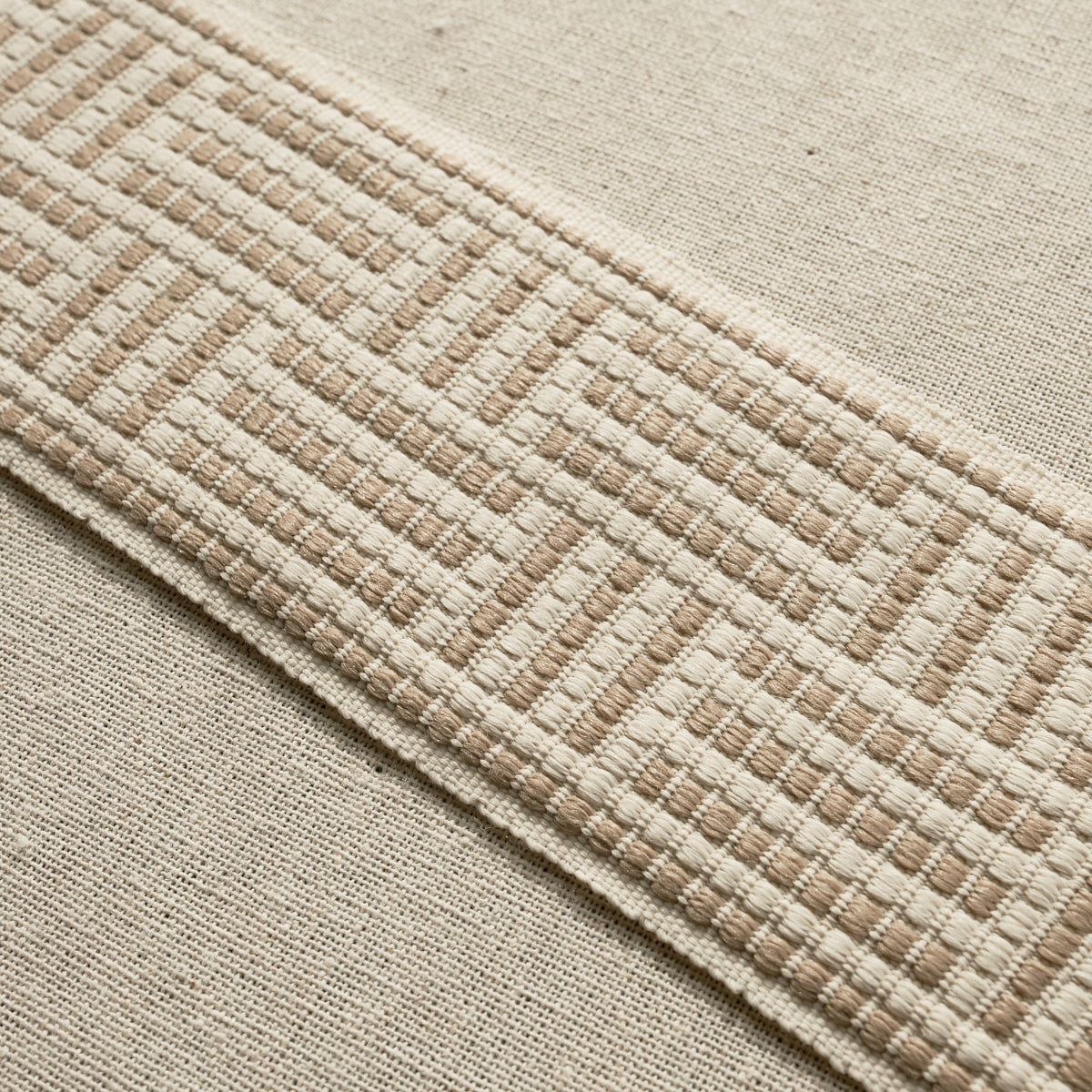 BRICKELL-TAPE-INDOOR-OUTDOOR-NEUTRAL-SCHUMACHER-75963 - Schumacher Trim