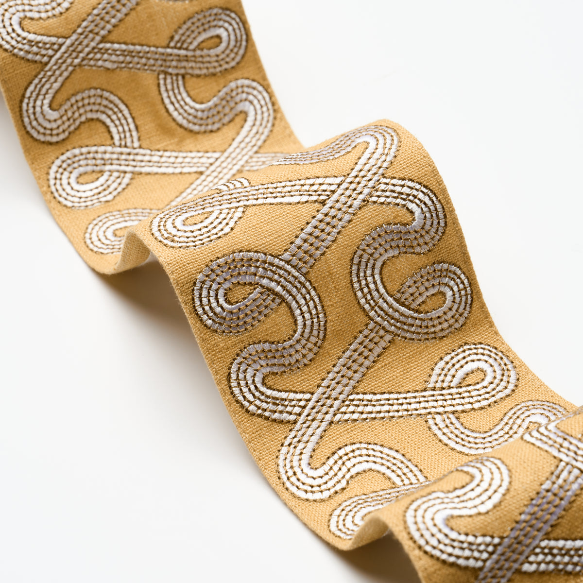 FREEFORM-EMBROIDERED-TAPE-MAIZE-SCHUMACHER-76735 - Schumacher Trim