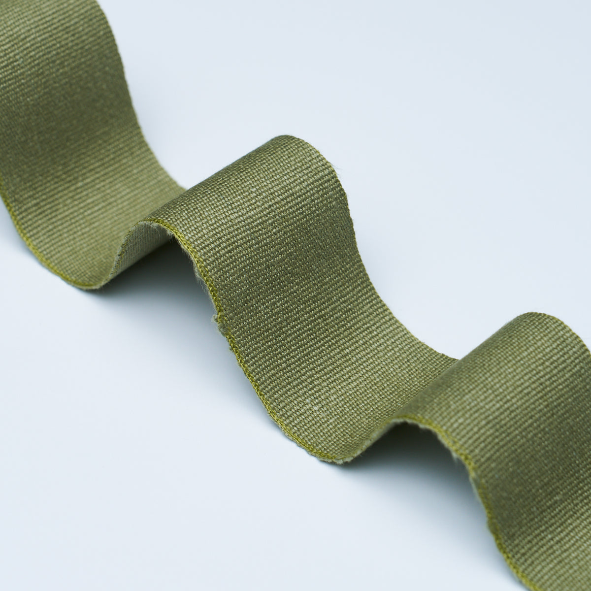 MATHIAS-LINEN-TAPE-WIDE-OLIVE-SCHUMACHER-76897 - Schumacher Trim