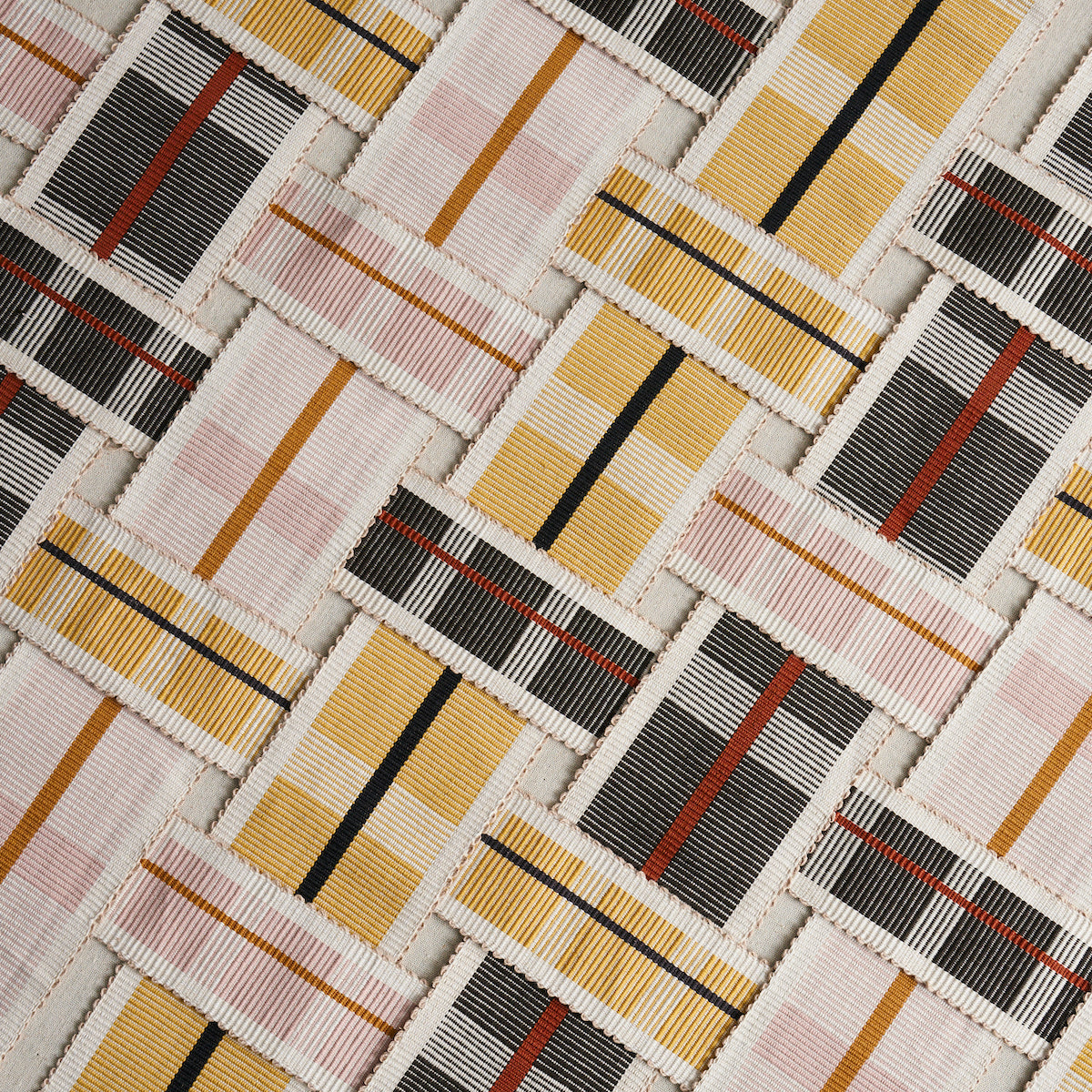 CALCADA-TAPE-WIDE-MAIZE-SCHUMACHER-78975 - Schumacher Trim