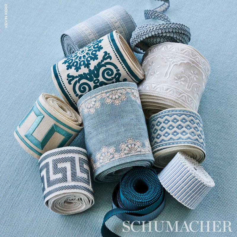 YVONNE-TAPE-PEACOCK-SCHUMACHER-79141 - Schumacher Recortar
