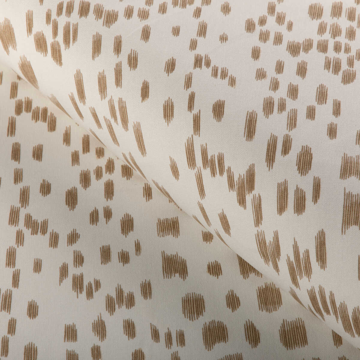 Les Touches - Sand - BRUNSCHWIG & FILS Fabric