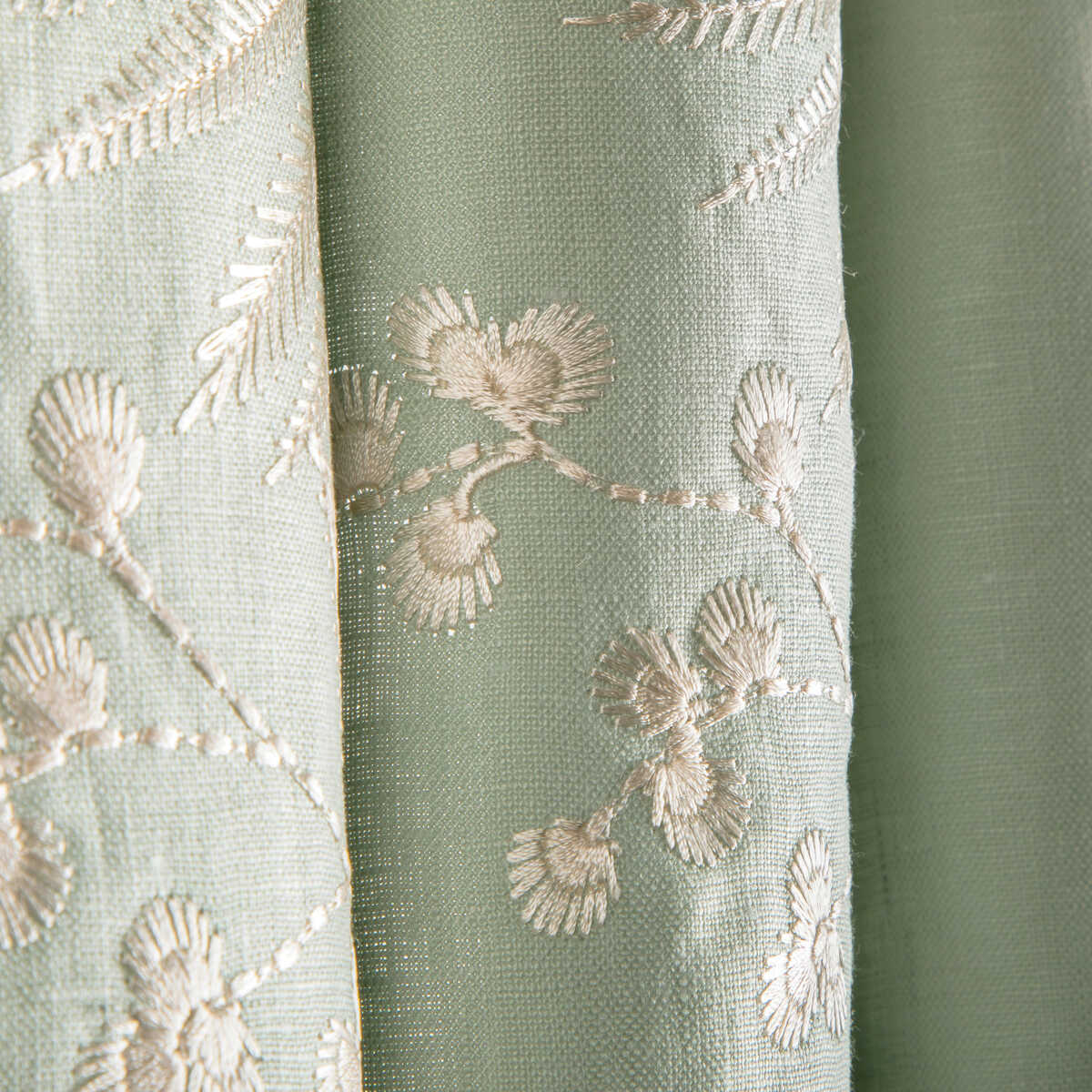 Manda Emb - Seafoam - BRUNSCHWIG & FILS Fabric