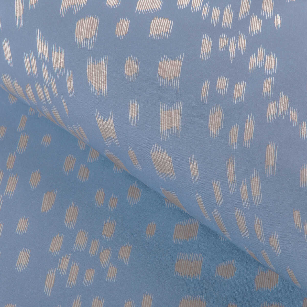 Les Touches Reverse - Sky - BRUNSCHWIG & FILS Fabric