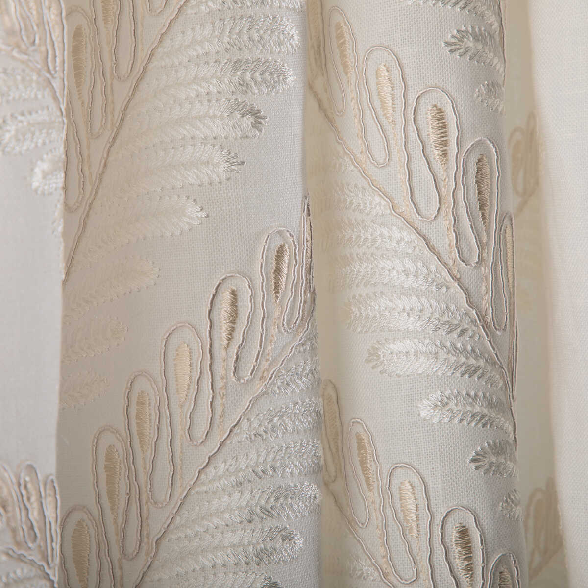 Fougere Emb - Cream - BRUNSCHWIG & FILS Fabric