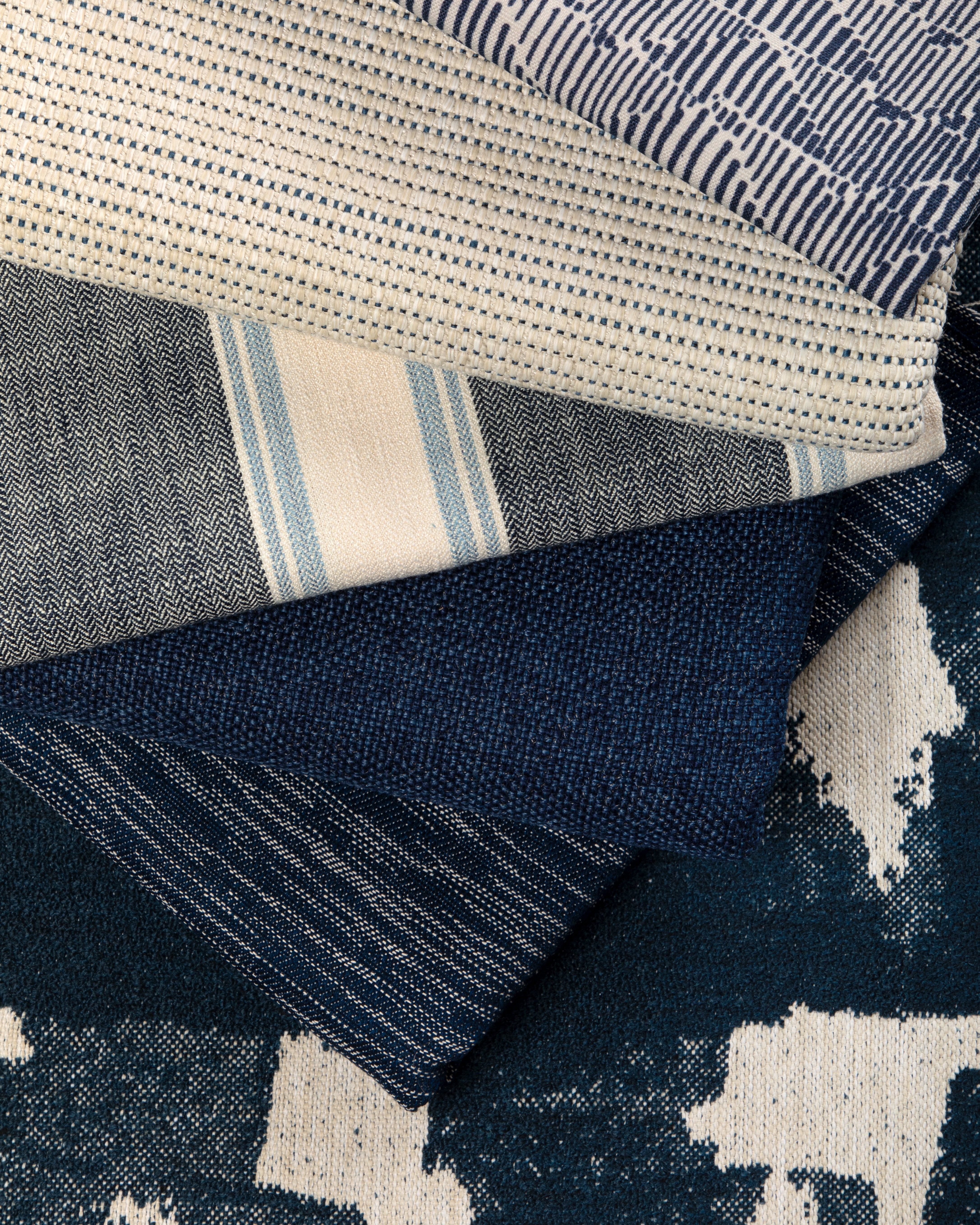 Les Canevas Plain - Blue - Brunschwig & Fils Fabric