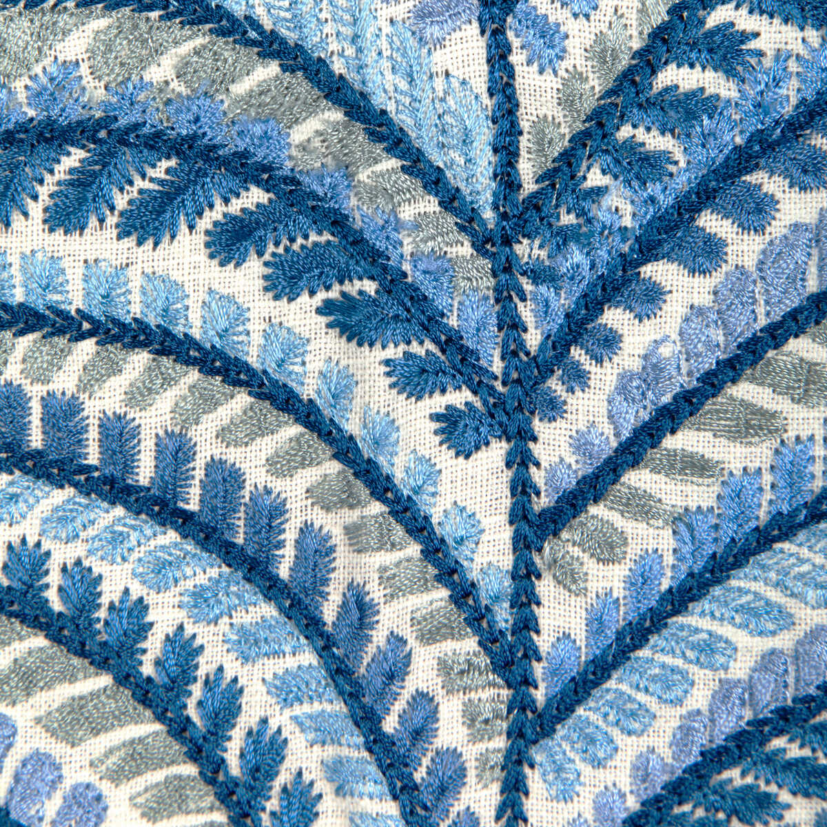 Rowan Emb - Blue - BRUNSCHWIG & FILS Tela