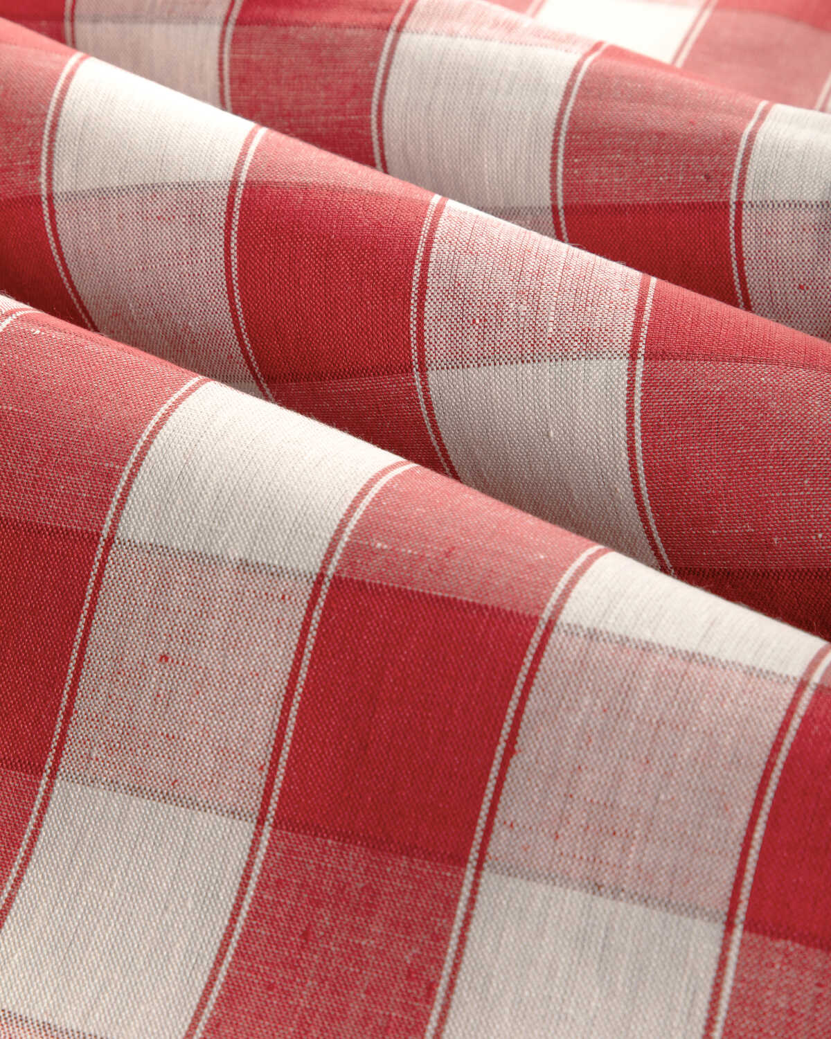 Clemens Check - Red - BRUNSCHWIG & FILS Tela