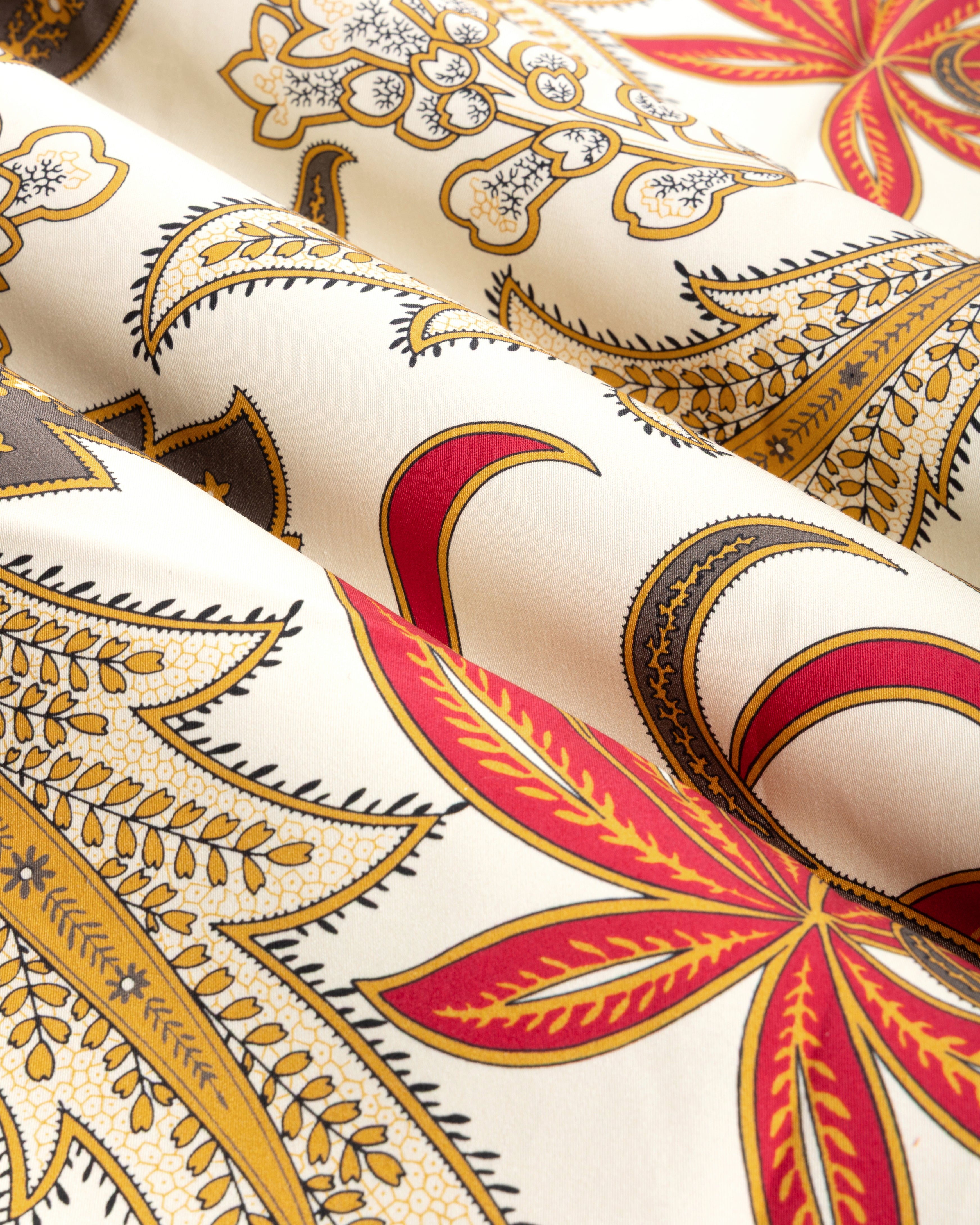 Louisianne - Rouge - Brunschwig & Fils Fabric