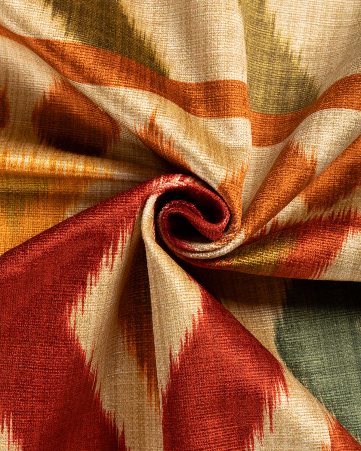 Uzbek Velvet - Green/Red - BRUNSCHWIG & FILS Fabric