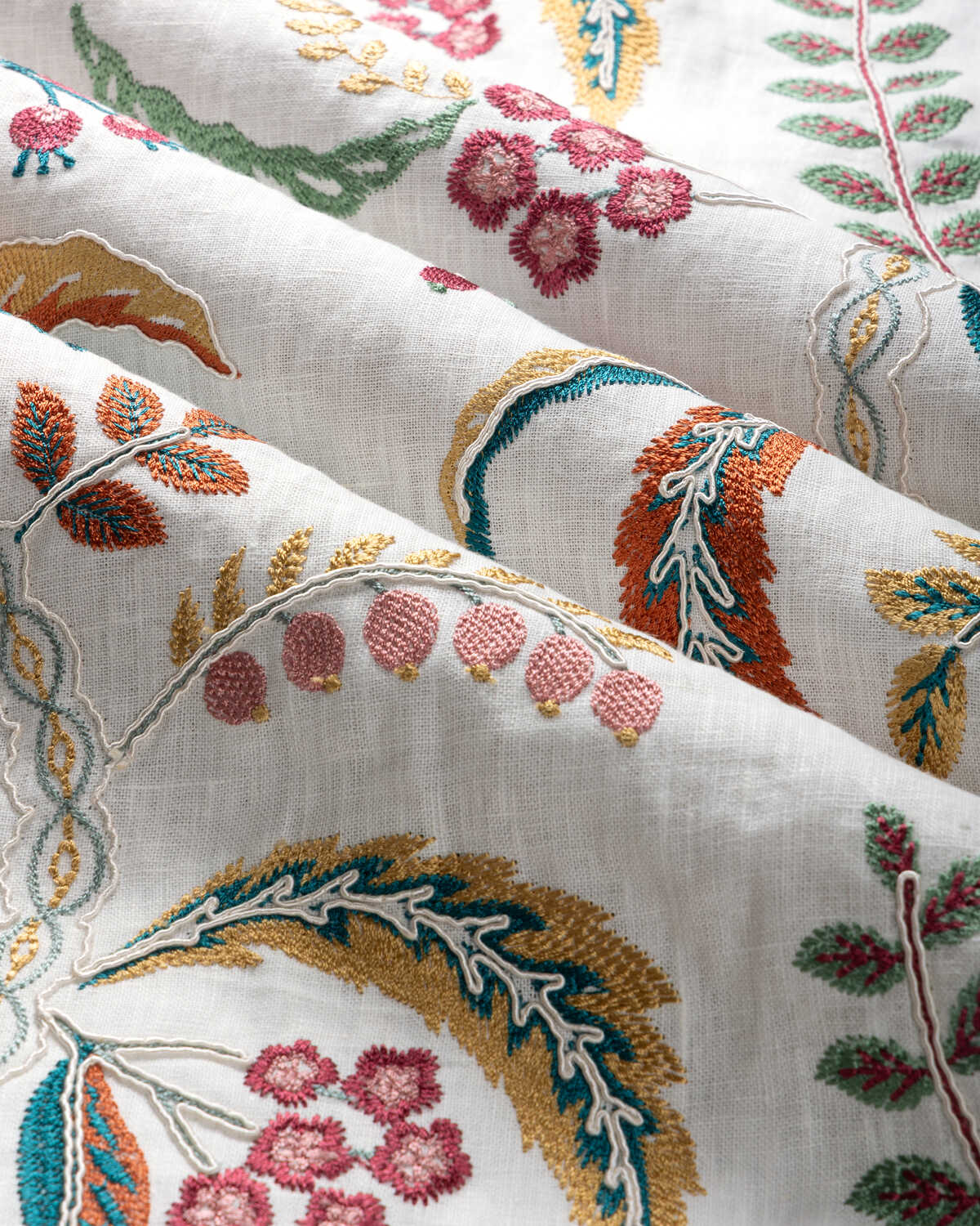 Genive Emb - Jewel - BRUNSCHWIG & FILS Fabric