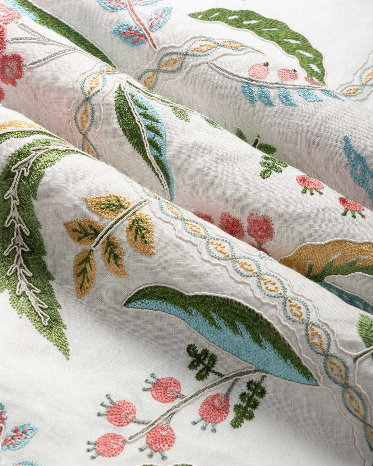 Genive Emb - Spring - BRUNSCHWIG & FILS Fabric
