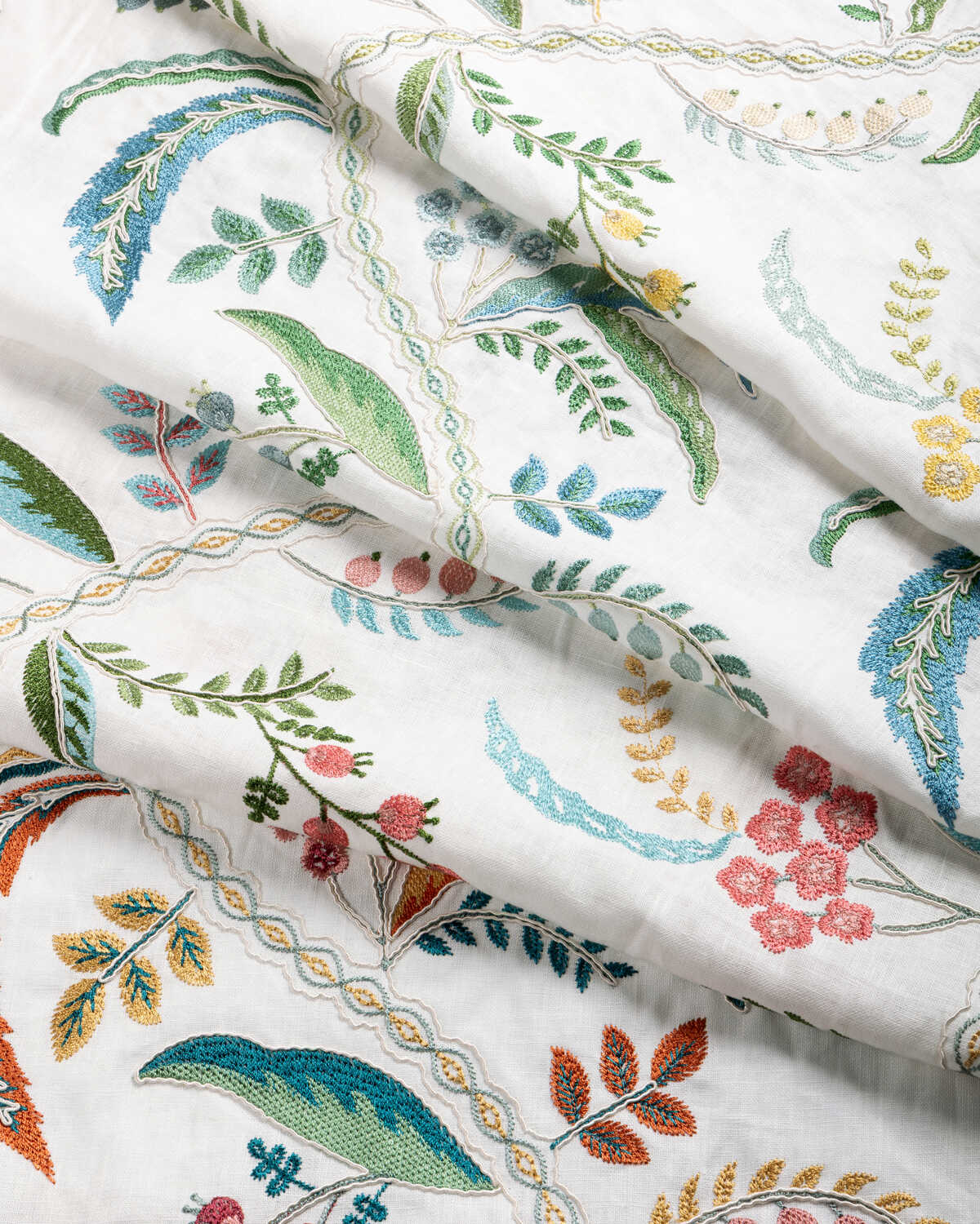 Genive Emb - Spring - BRUNSCHWIG & FILS Fabric
