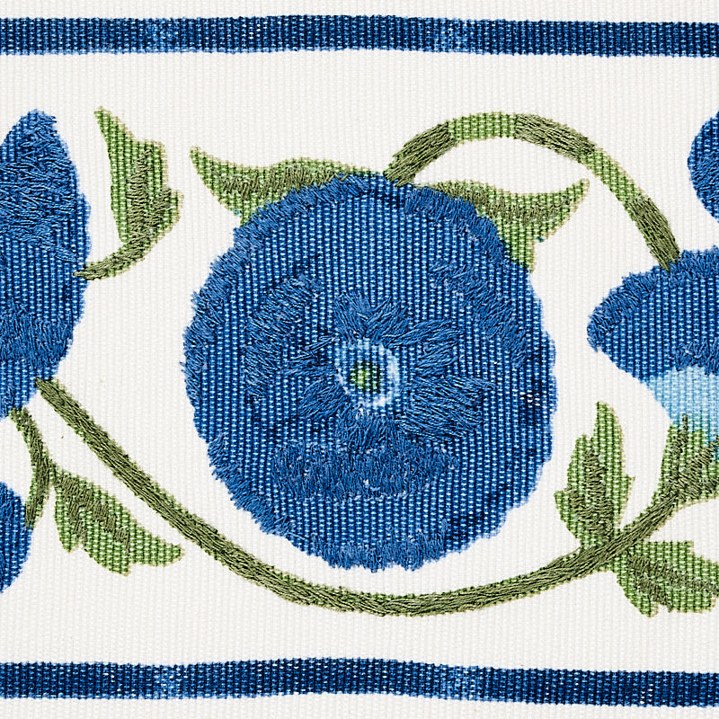 SARANDA-FLOWER-EMBROIDERY-TAPE-ROYAL-SCHUMACHER-80392 - Schumacher Trim