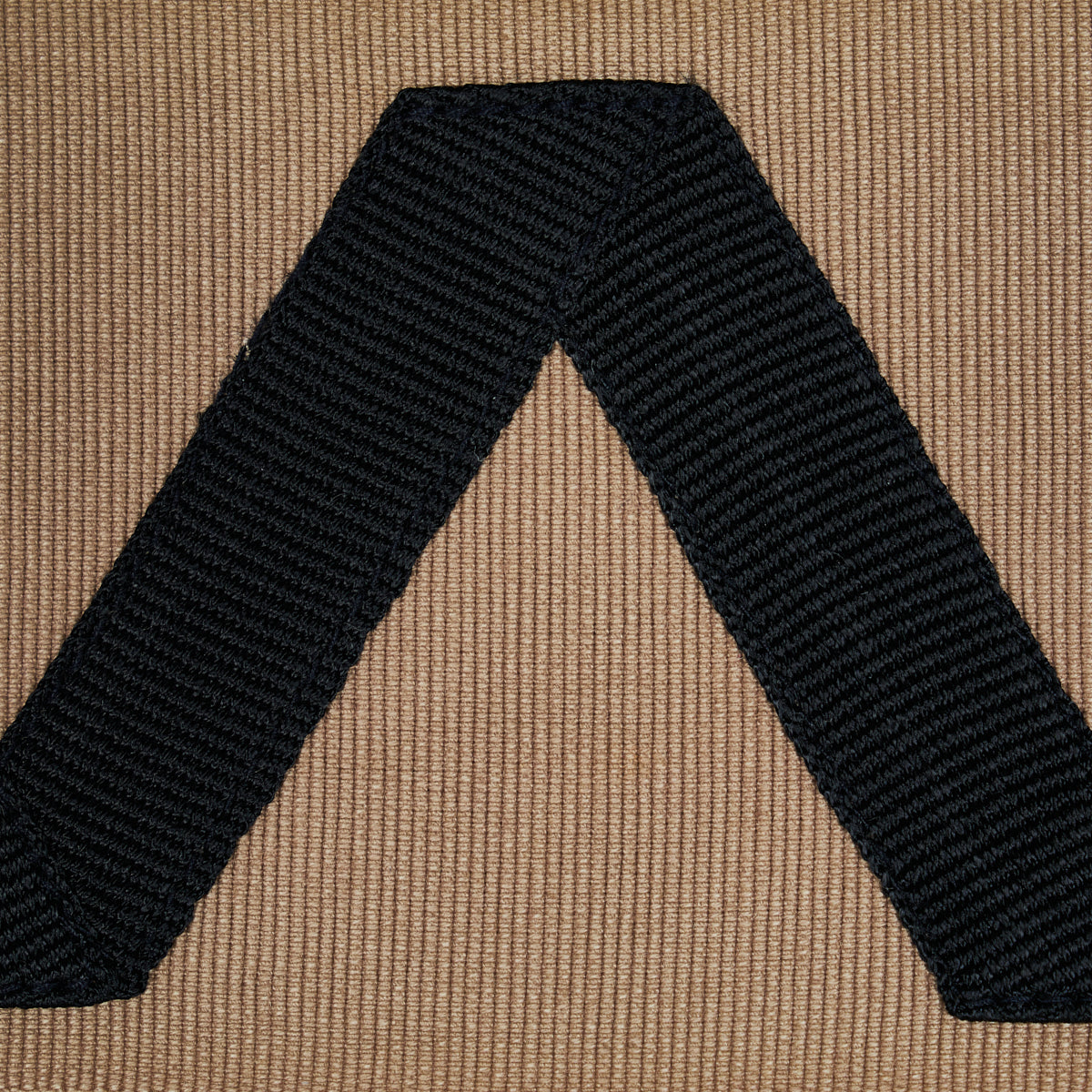 LEGERE-APPLIQU-TAPE-BLACK-ON-SAND-SCHUMACHER-80870 - Schumacher Trim