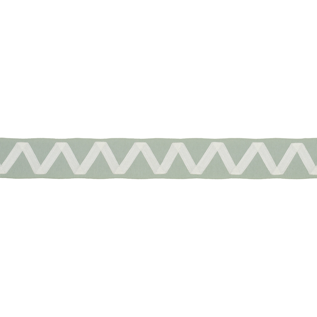 LEGERE-APPLIQU-TAPE-IVORY-ON-SEAGLASS-SCHUMACHER-80872 - Schumacher Trim