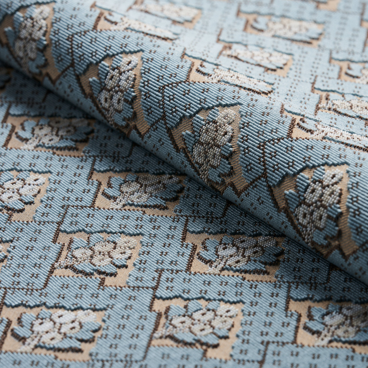 BLAIR-SILK-PINGL-WORCESTER-BLUE-SCHUMACHER-81602