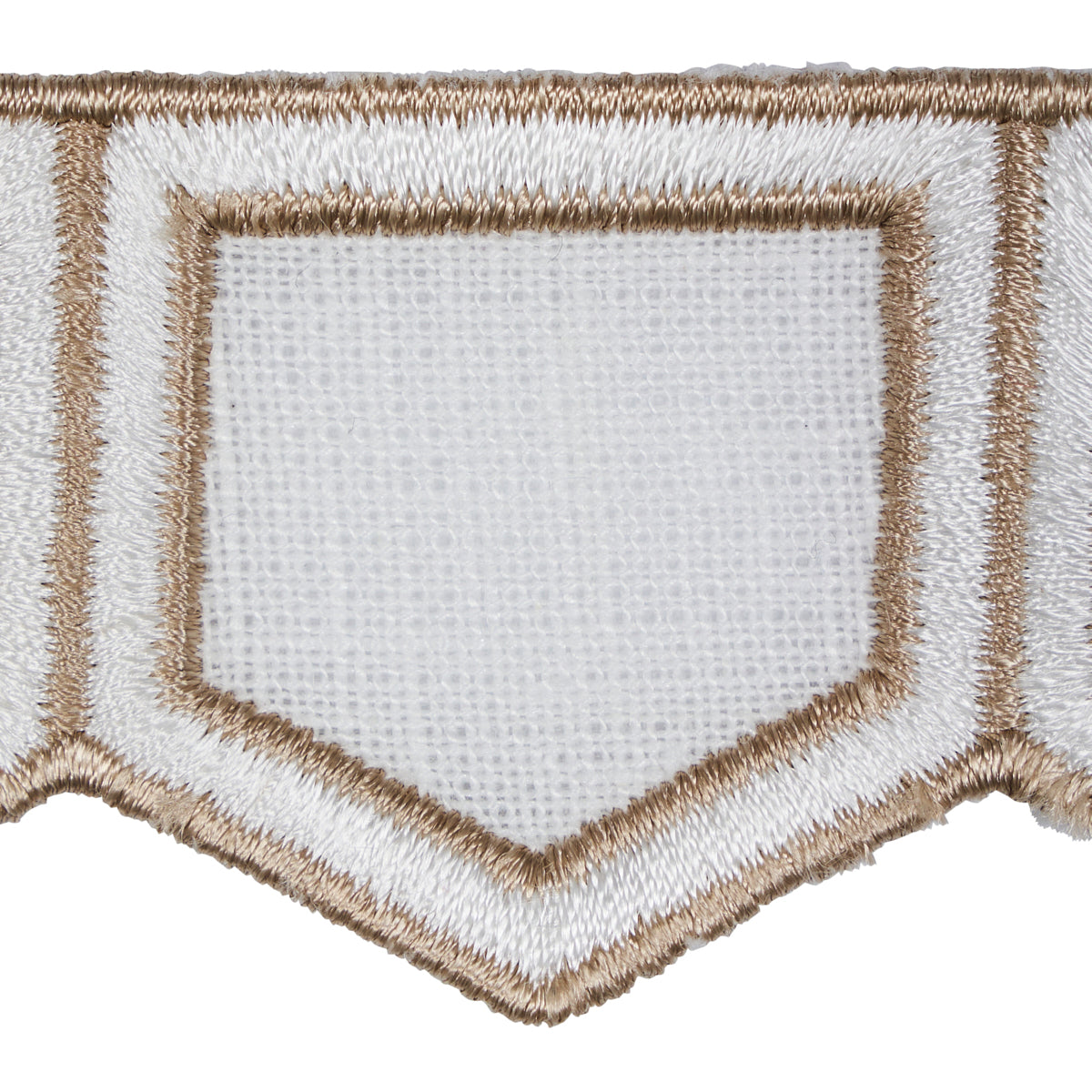 HONEYCOMB-TRIM-IVORY-SCHUMACHER-81750 - Schumacher Recortar