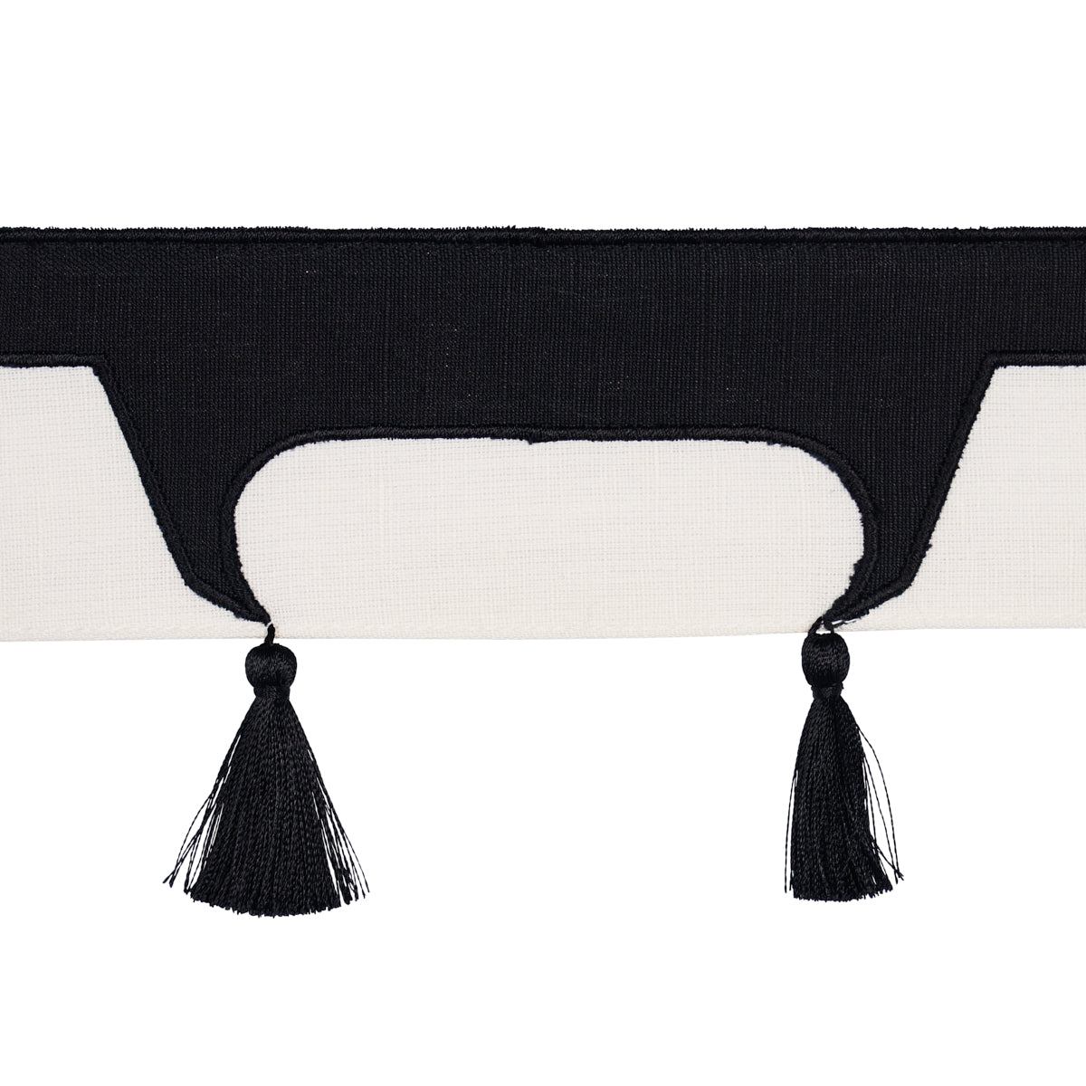PAGODA-TRIM-BLACK-SCHUMACHER-81761 - Schumacher Recortar