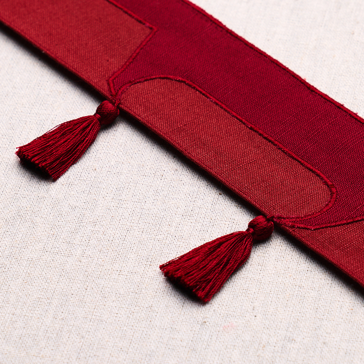 PAGODA-TRIM-RED-SCHUMACHER-81762 - Schumacher Trim