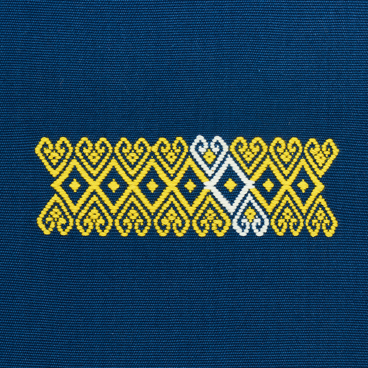 BALAMIL-HANDWOVEN-PANEL-MULTI-ON-NAVY-SCHUMACHER-82041 - Schumacher Fabric
