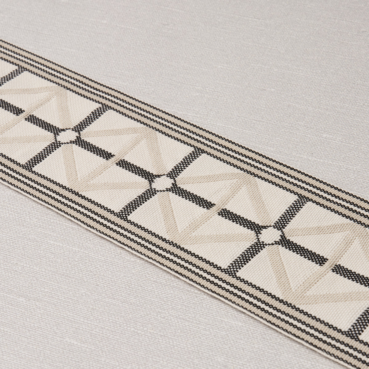 NAPOLEON-INDOOR-OUTDOOR-TAPE-DOVE-SCHUMACHER-82462 - Schumacher Trim