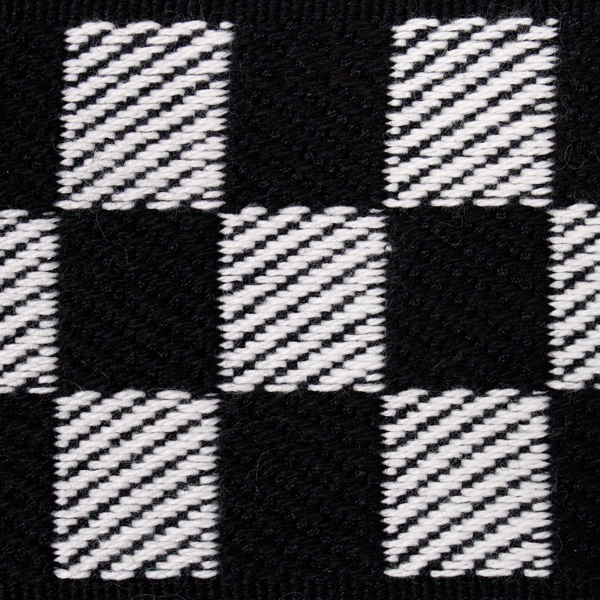ZEE-TAPE-BLACK-IVORY-SCHUMACHER-82480 - Schumacher Trim
