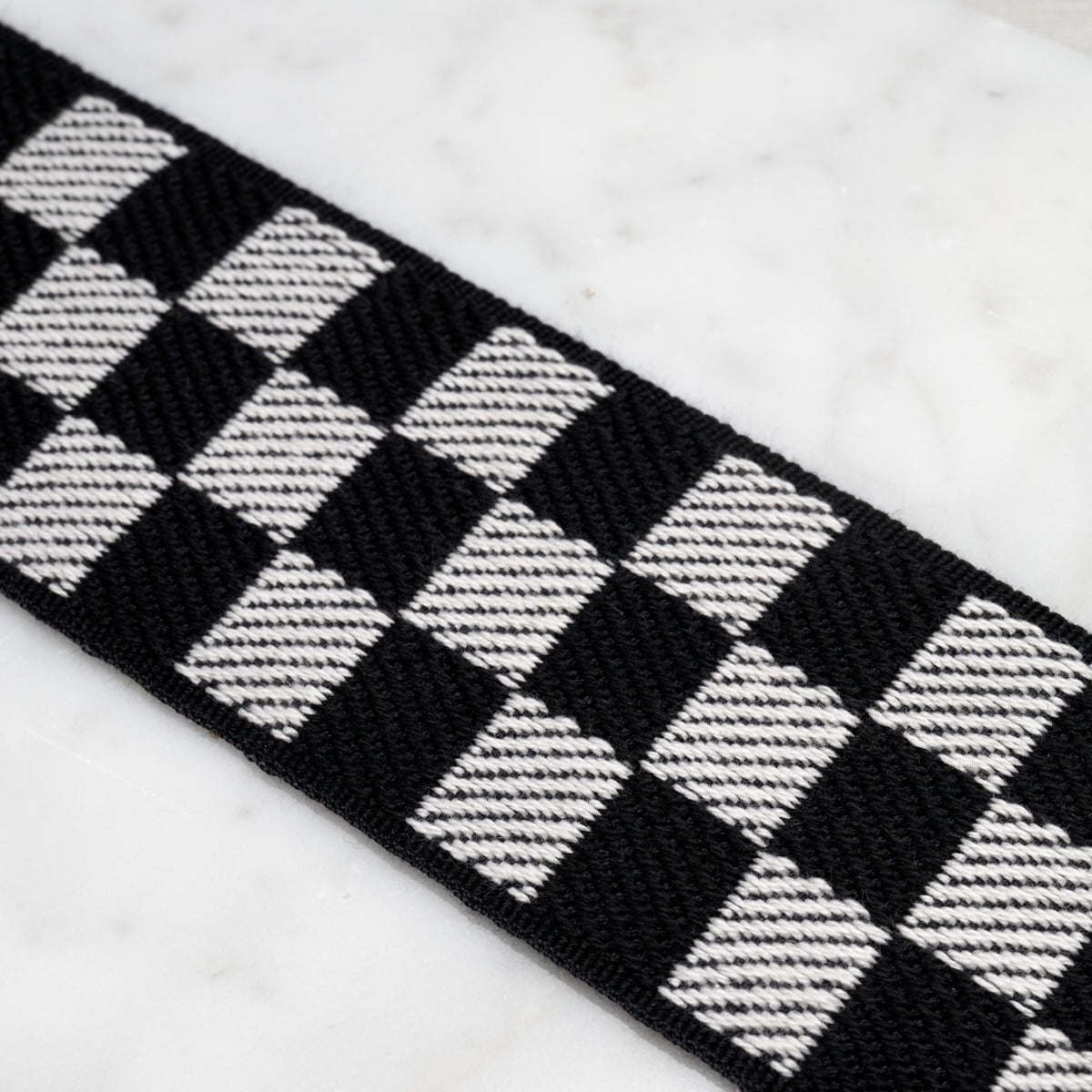 ZEE-TAPE-BLACK-IVORY-SCHUMACHER-82480 - Schumacher Trim