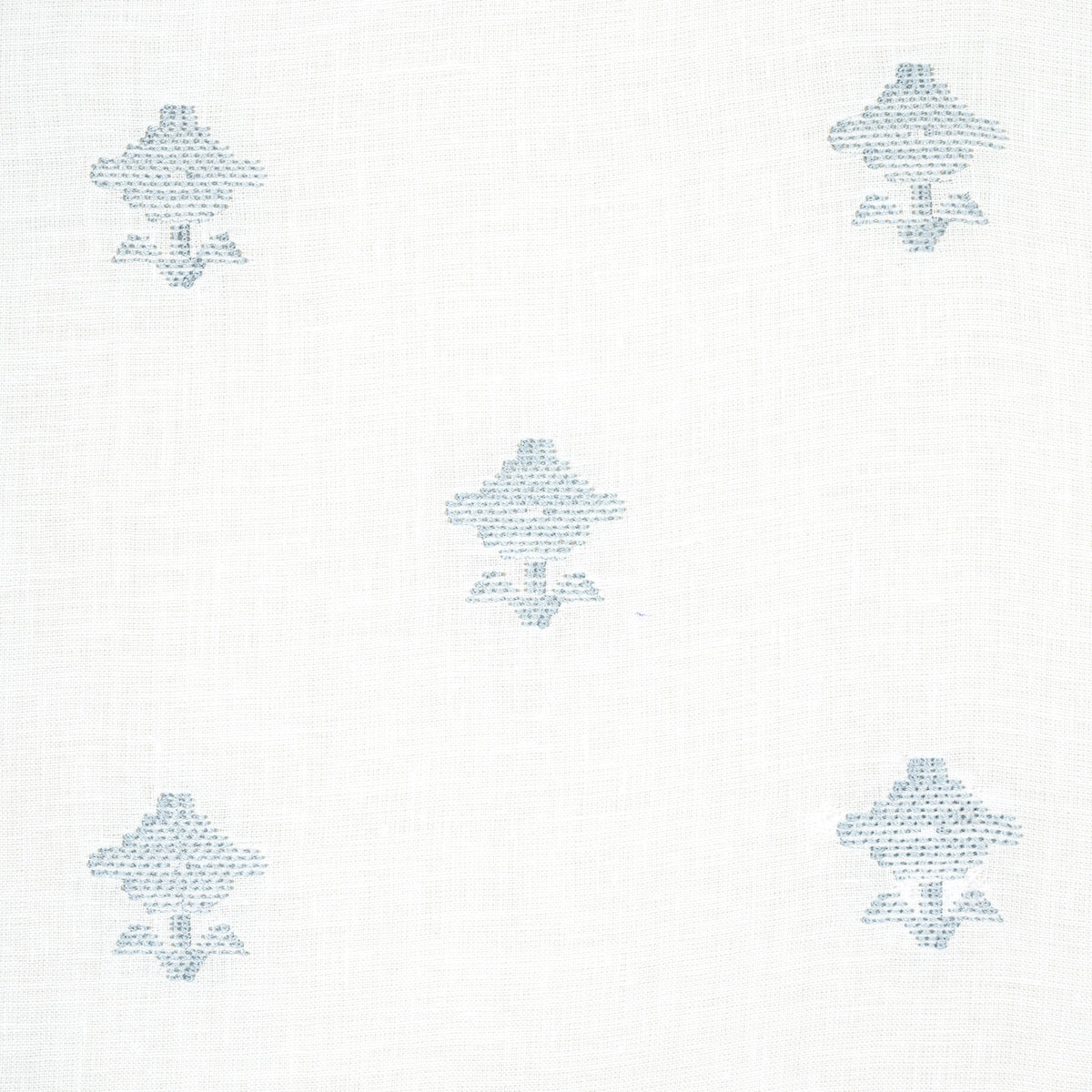 RUBIA-SHEER-SKY-SCHUMACHER-82551 - Schumacher Fabric