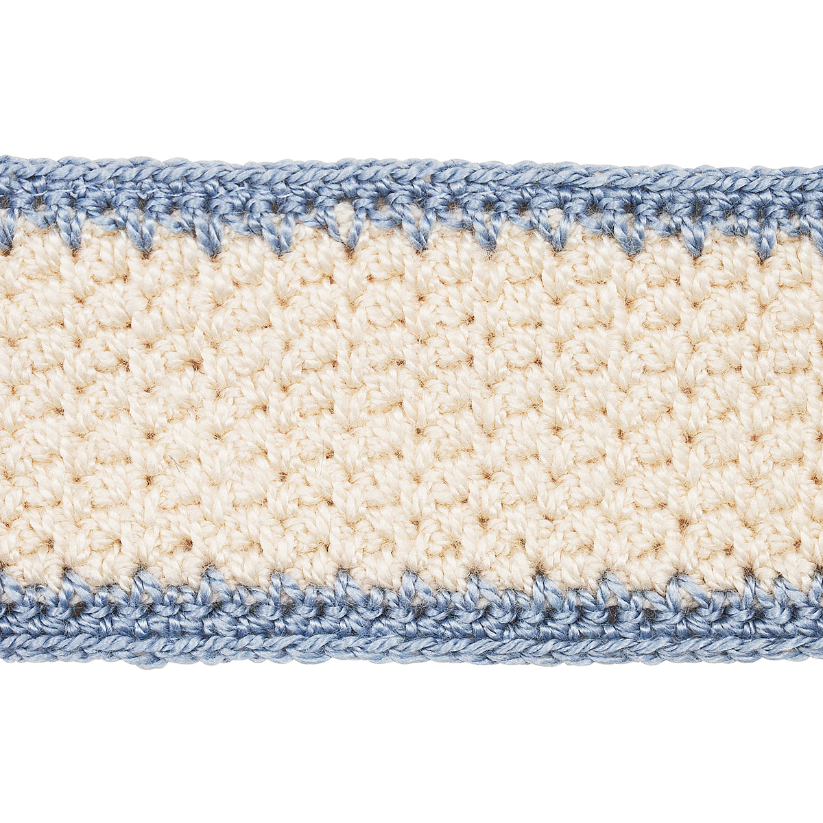 SYLVIA-CROCHET-TAPE-CORNFLOWER-SCHUMACHER-82672 - Schumacher Recortar